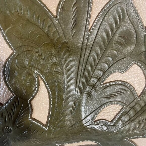 T. Saldivar Hand-Tooled Leather Shoulder Bag In Olive Green Beige Mexican Boho - Picture 4 of 7